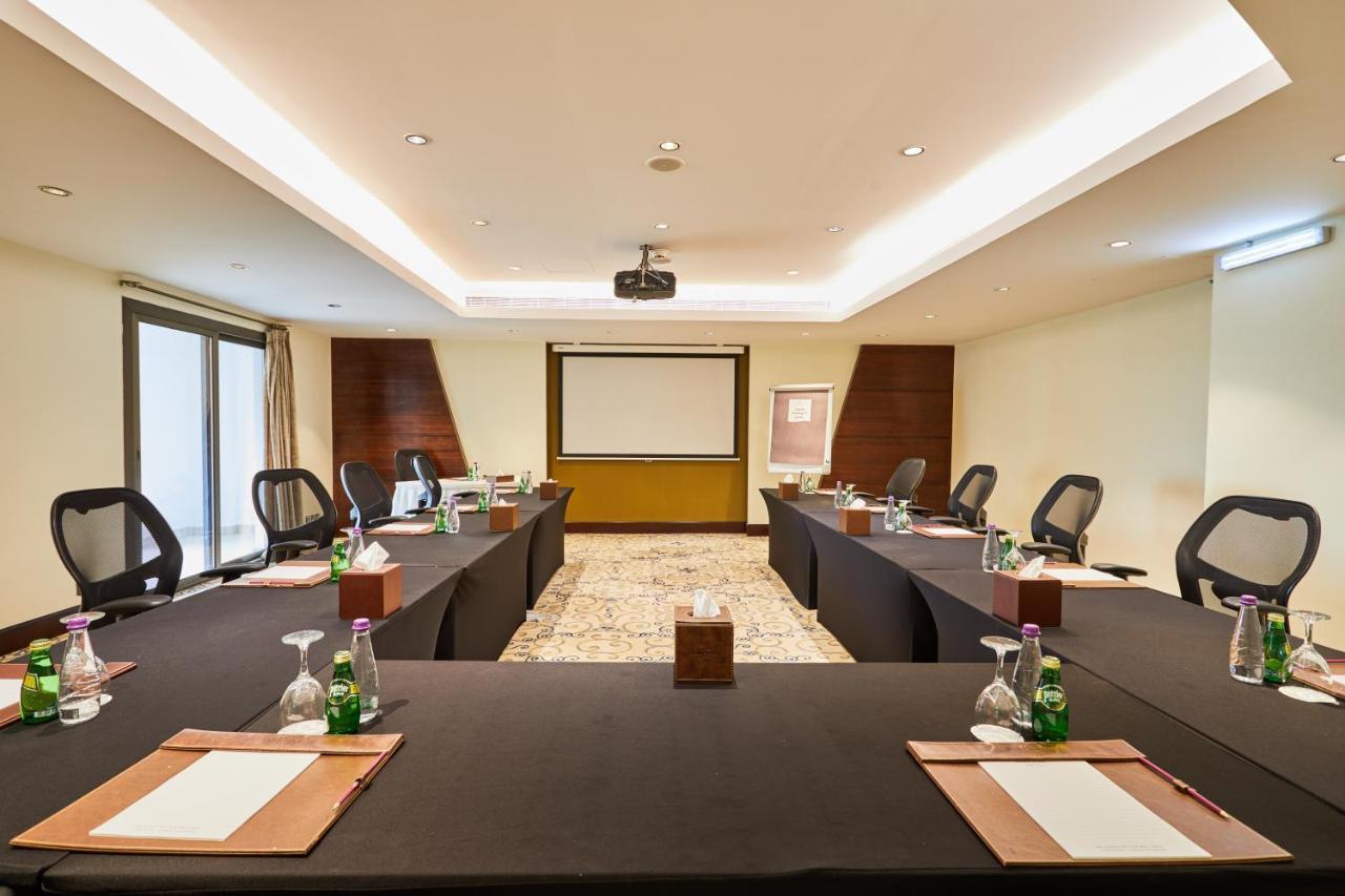 Crowne Plaza Riyadh Al Waha By Ihg Exterior foto