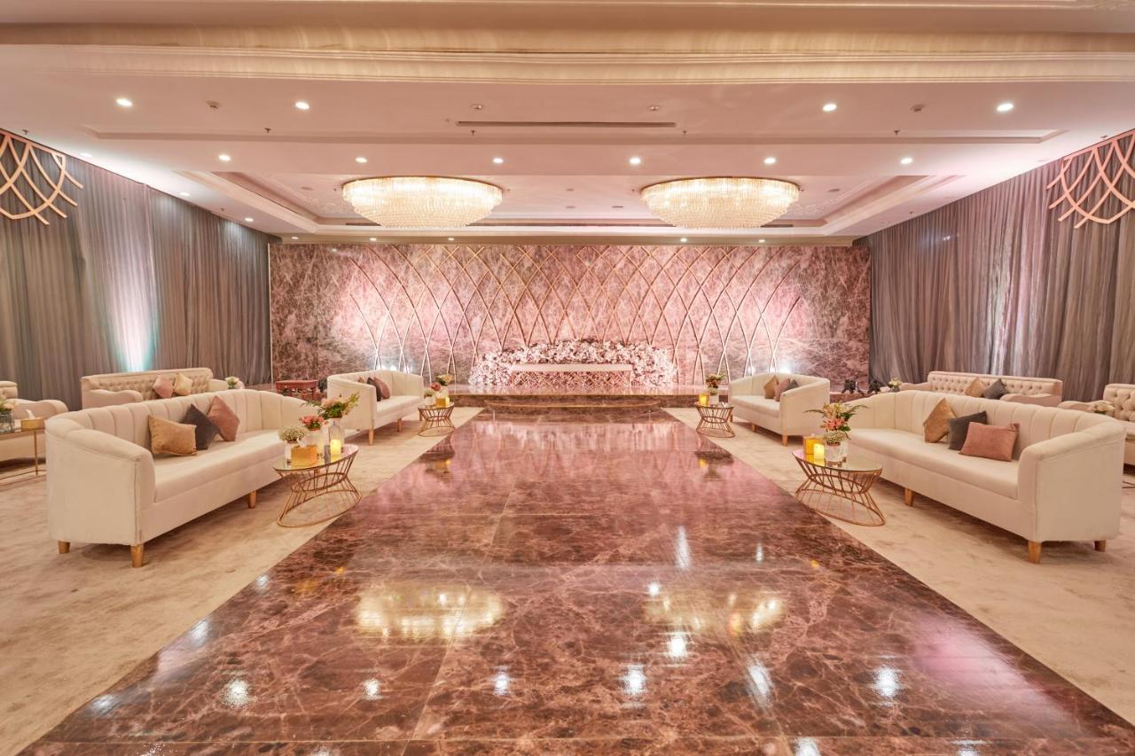 Crowne Plaza Riyadh Al Waha By Ihg Exterior foto